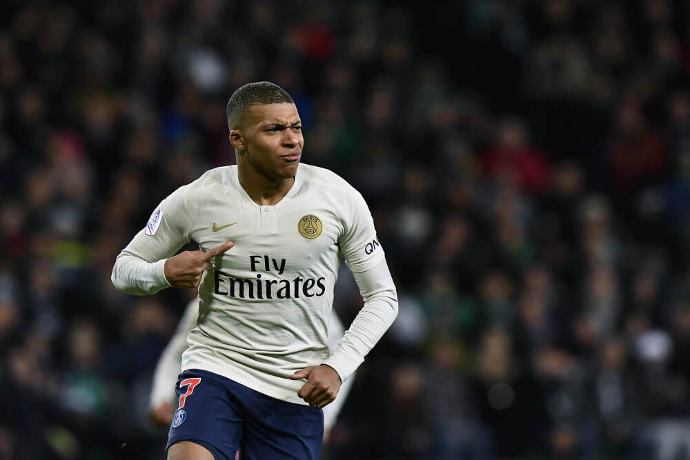 电视市场变天！85英寸+电视爆火 75英寸及以下全面失宠